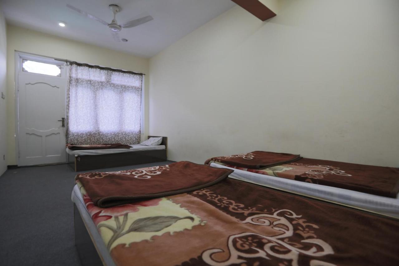 Hunza City Hotel Karimabad  Exterior photo